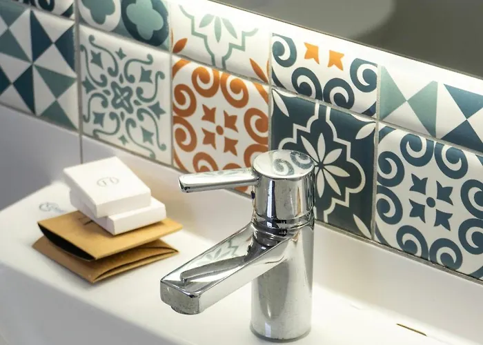 Lifeharbour Complex *