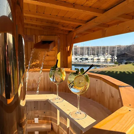 Lifeharbour